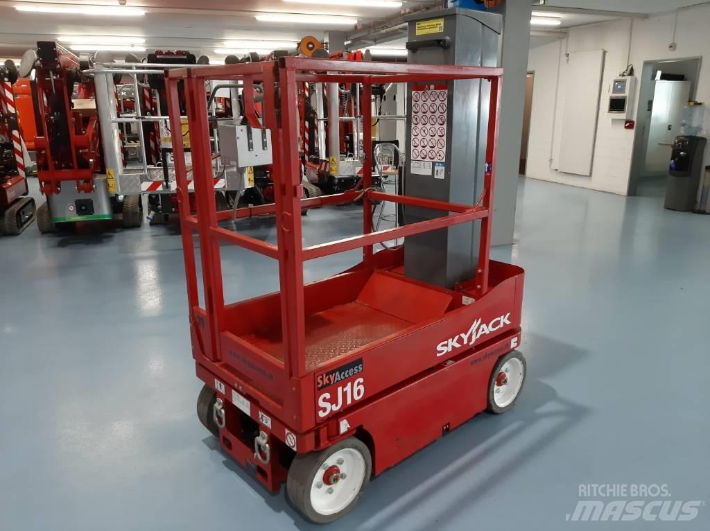 SkyJack SJ 16 Ανυψωτήρες με κατακόρυφους πυλώνες