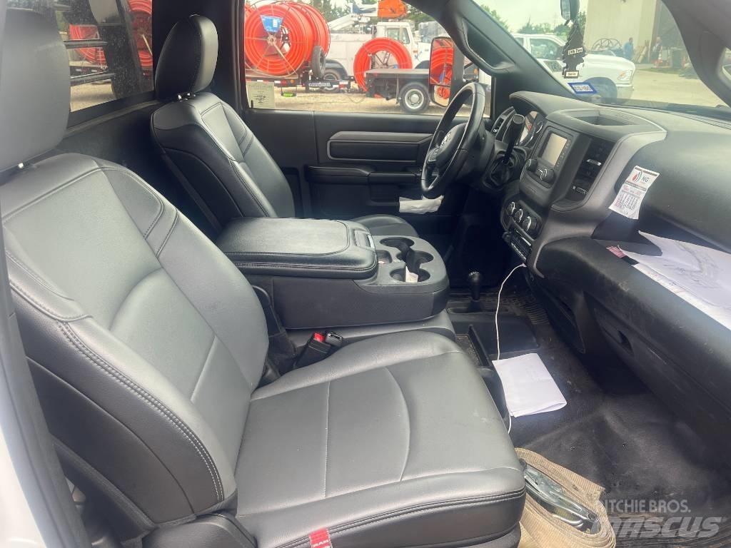 RAM 5500 Φορτηγά Kαρότσα με ανοιγόμενα πλαϊνά