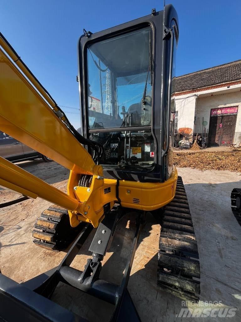 Komatsu PC 35 MR Εκσκαφάκι (διαβολάκι) < 7t