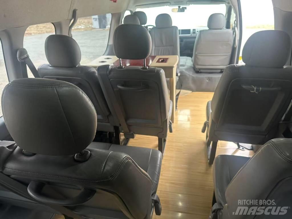 Toyota Coaster Υπεραστικά Λεωφορεία 