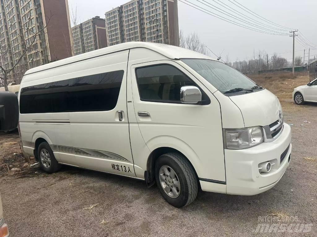 Toyota Coaster Υπεραστικά Λεωφορεία 