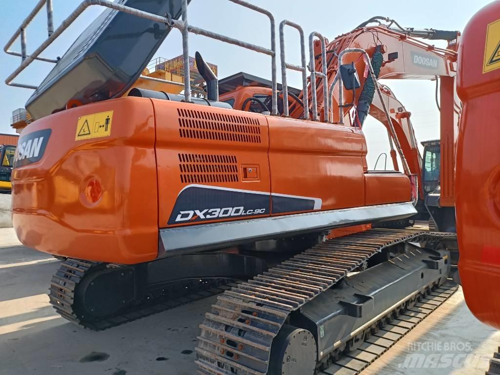 Doosan DX300-9 Εκσκαφείς με ερπύστριες