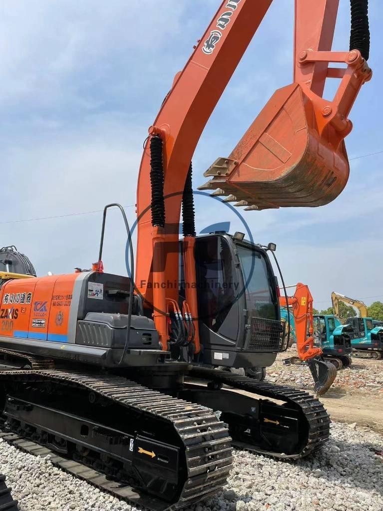 Hitachi ZX 200-3 Εκσκαφείς με ερπύστριες