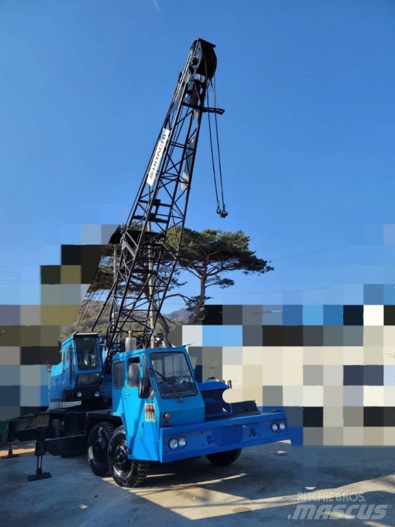 Hitachi FK 150 Γερανοί με ερπύστριες