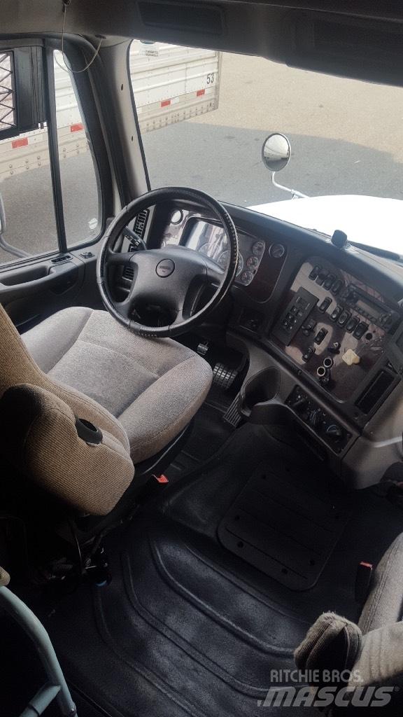 Freightliner M2 Τράκτορες