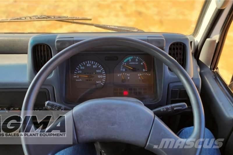 Nissan UD40 Άλλα Φορτηγά
