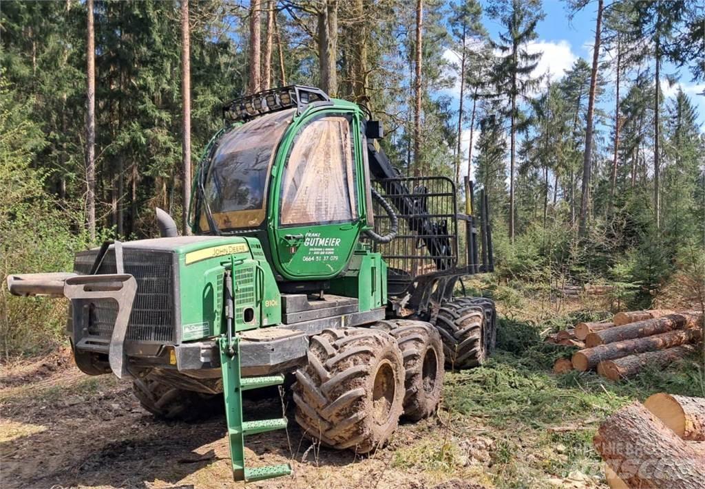 John Deere 810 E Μεταφορείς ξυλείας