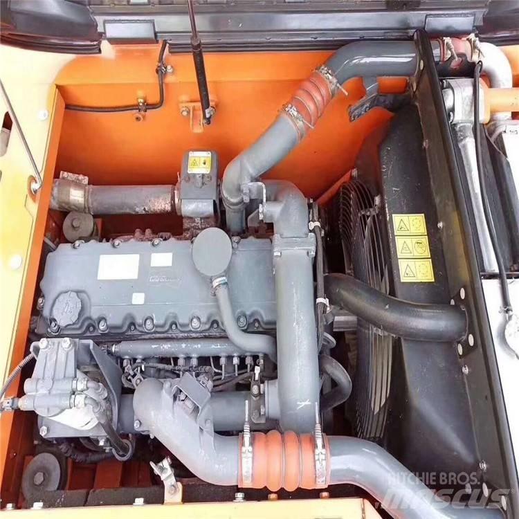 Doosan DX 225 Εκσκαφείς με ερπύστριες