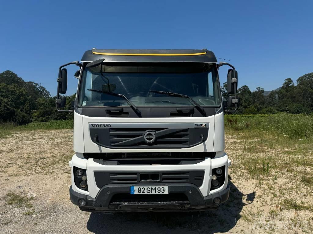 Volvo FMX 450 Τράκτορες