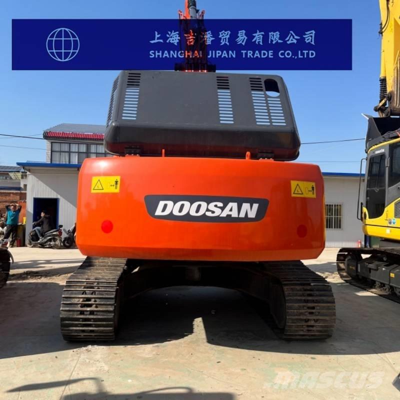 Doosan DX 300 Εκσκαφείς με ερπύστριες