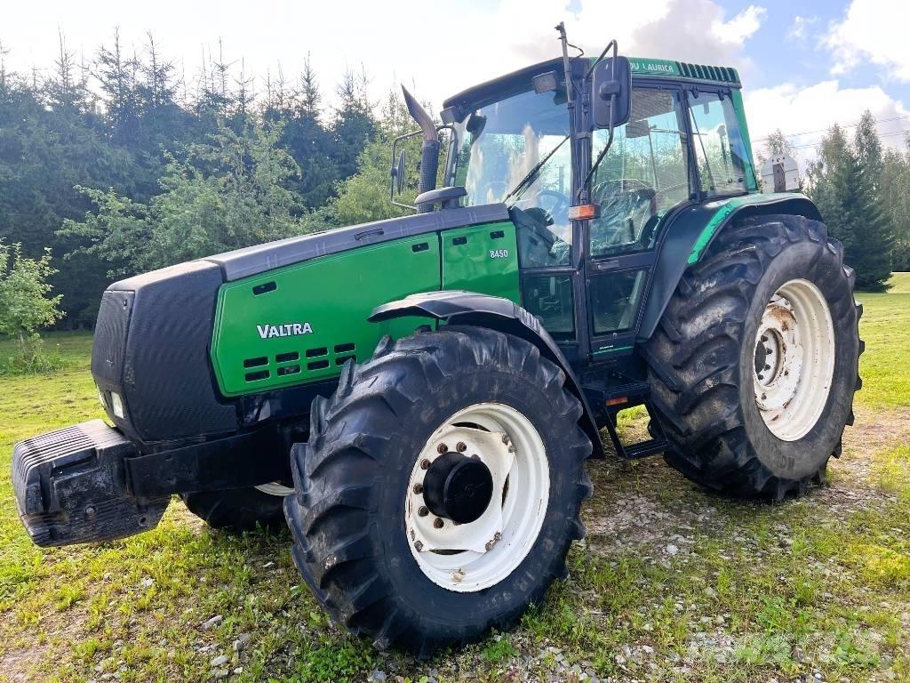 Valtra 8450 Τρακτέρ