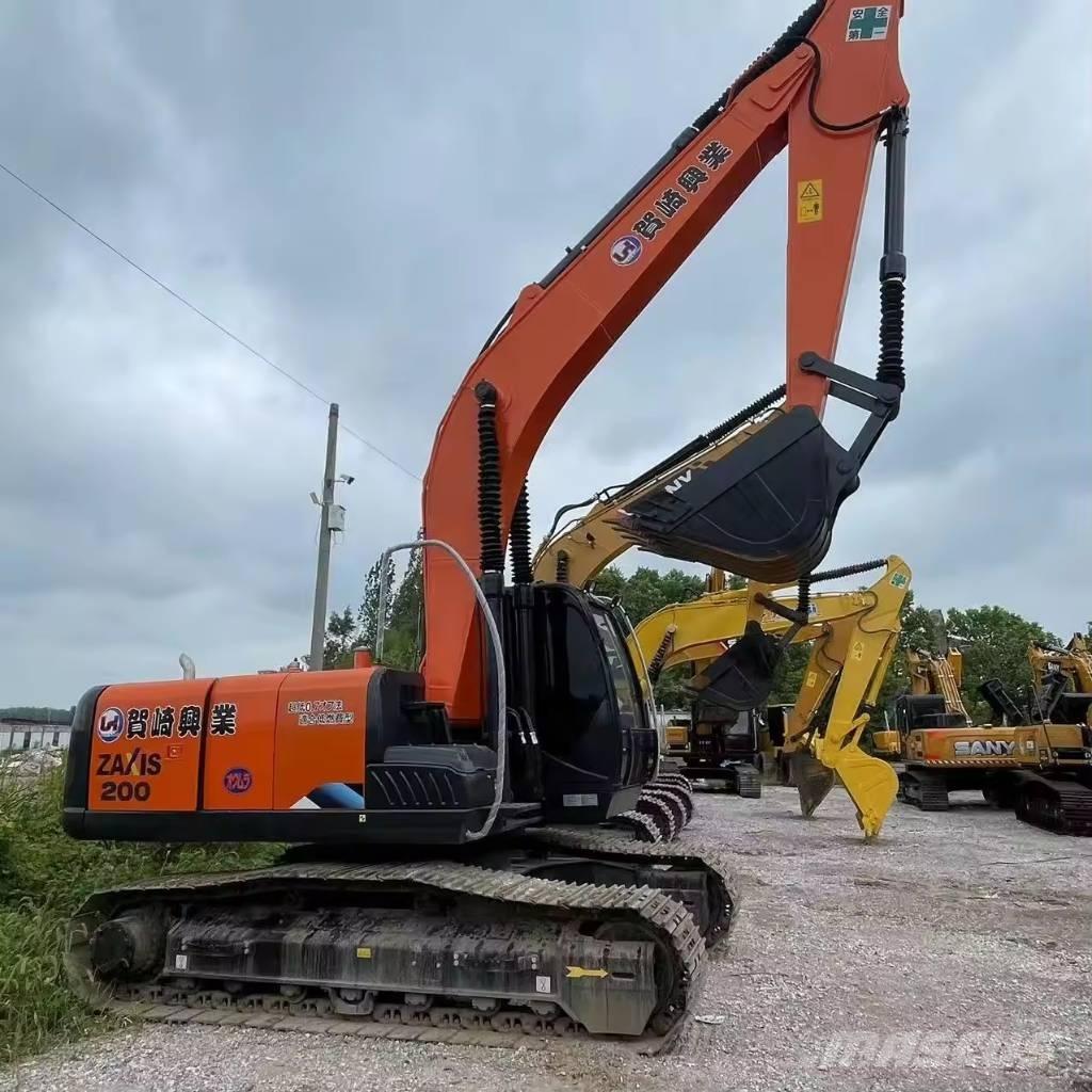 Hitachi ZX 200 Εκσκαφείς με ερπύστριες