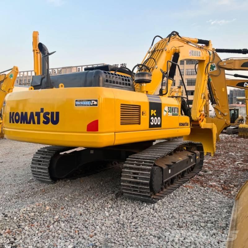 Komatsu PC 300 Εκσκαφείς με ερπύστριες