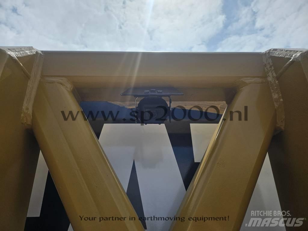 CAT 323 EL Εκσκαφείς με ερπύστριες