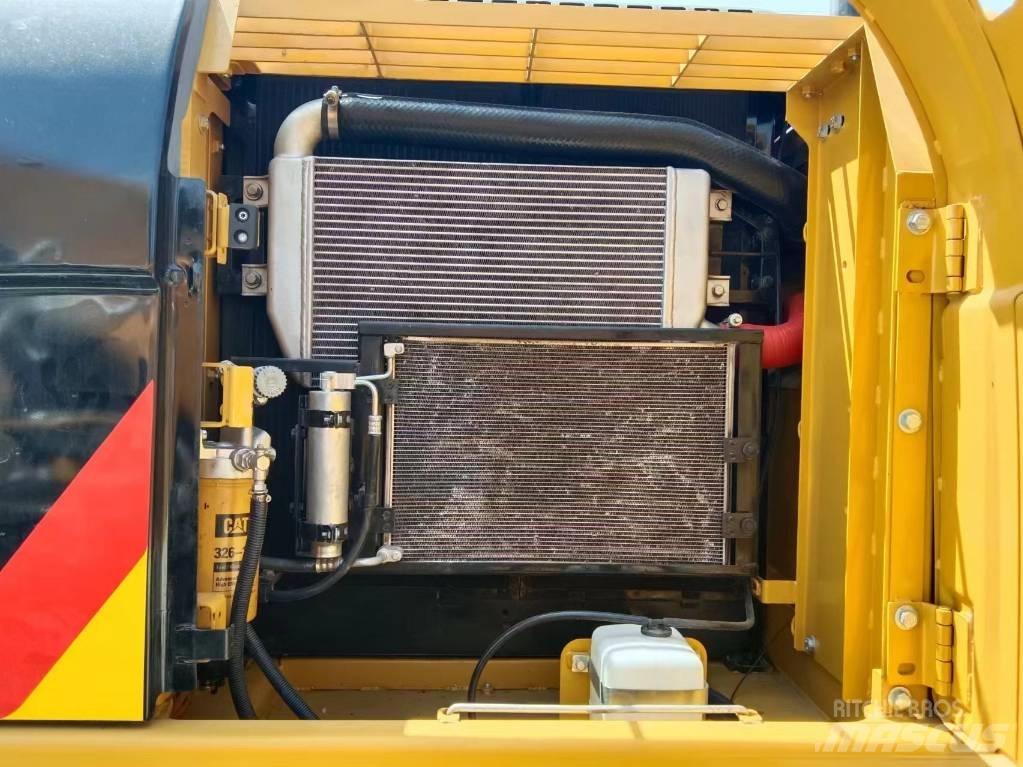 CAT 320 Εκσκαφείς με ερπύστριες