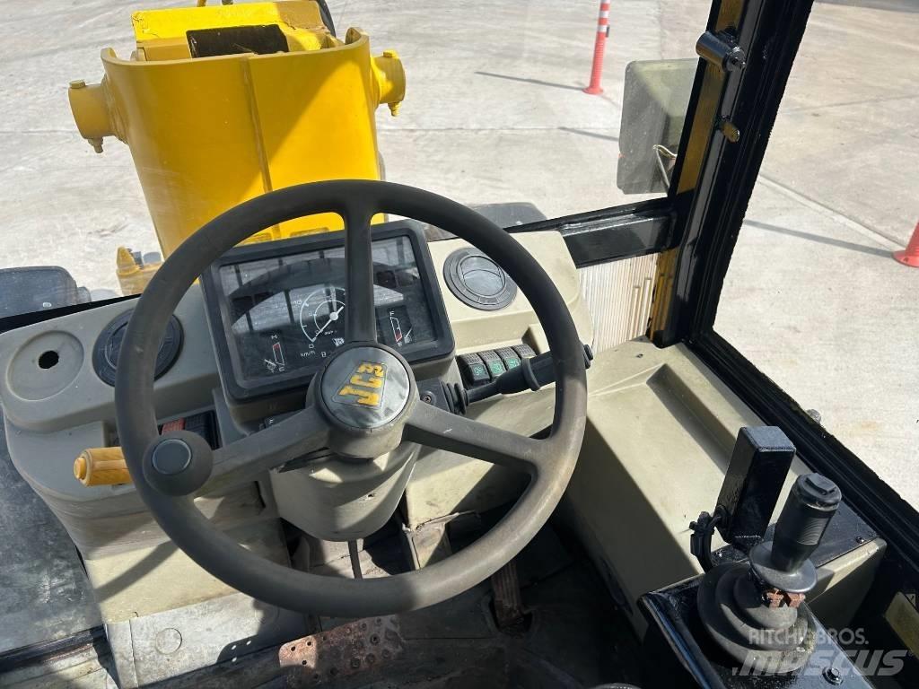 JCB 409 Συστήματα τηλεχειρισμού για τη γεωργία