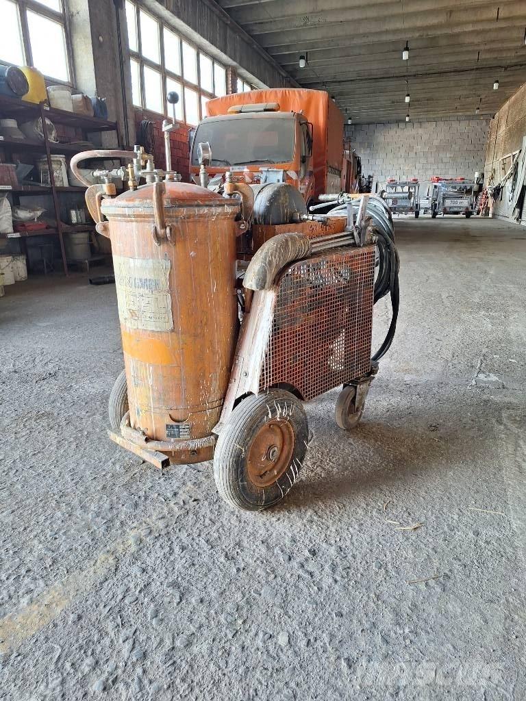  Grun Άλλα μηχανήματα φροντίδας εδάφους