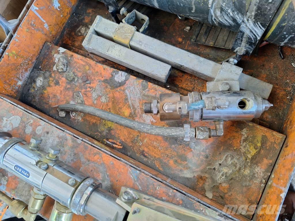  Grun Άλλα μηχανήματα φροντίδας εδάφους