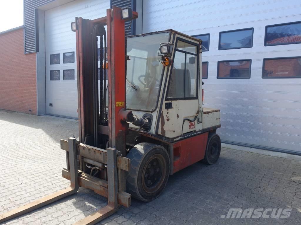 Nissan EGH02 A 30 U Πετρελαιοκίνητα Κλαρκ