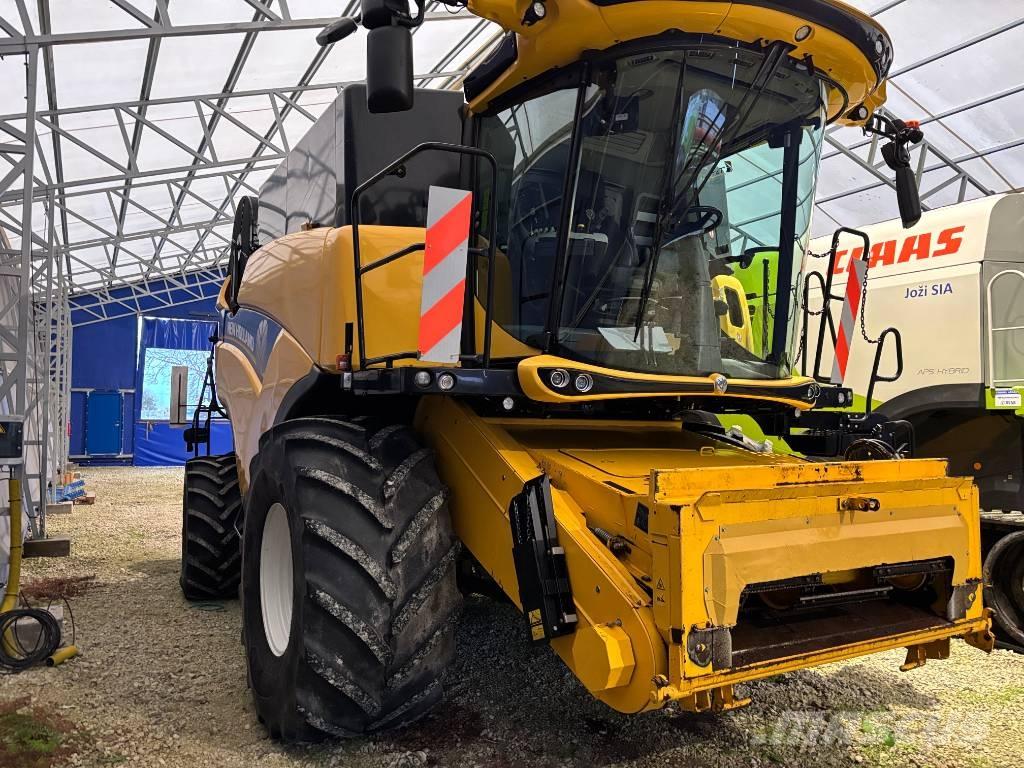 New Holland CX 8.90 Θεριζοαλωνιστικές μηχανές