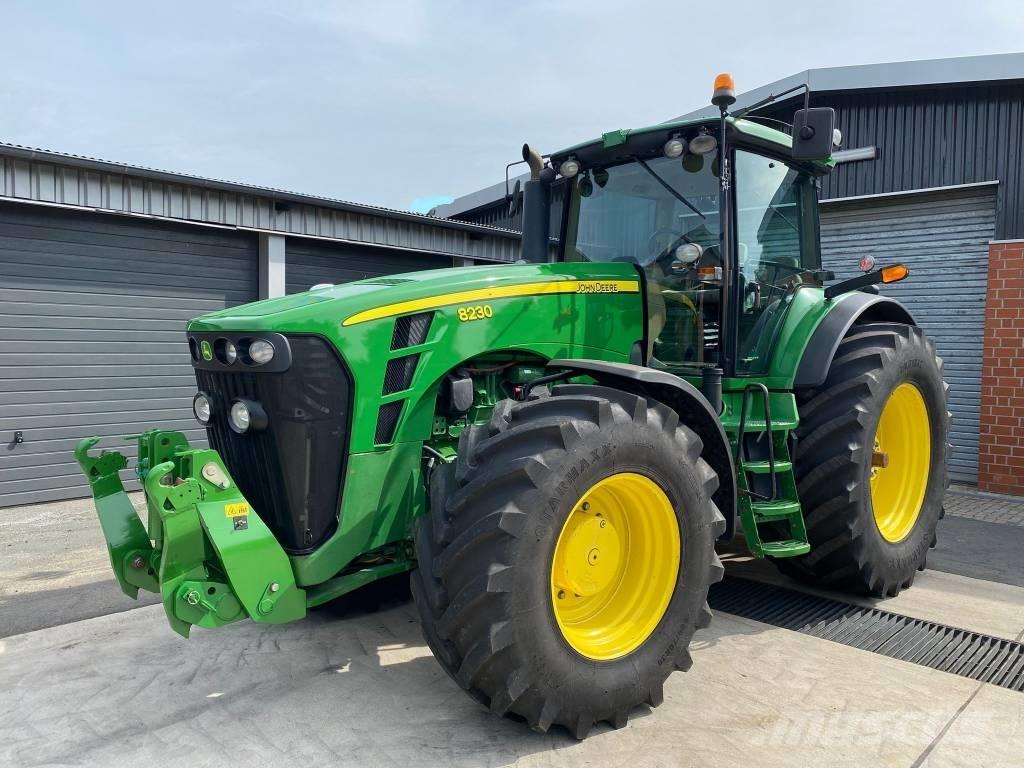 John Deere 8230 ILS Τρακτέρ