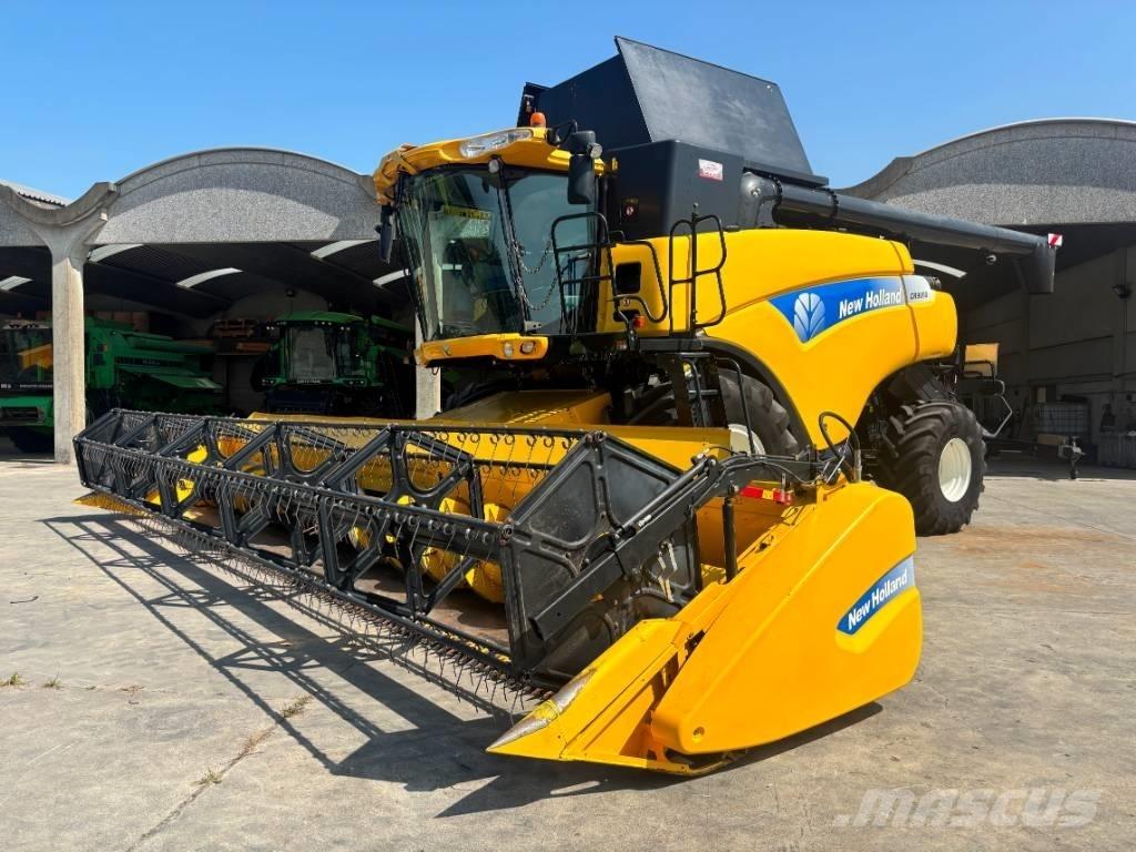 New Holland CR 9090 Θεριζοαλωνιστικές μηχανές