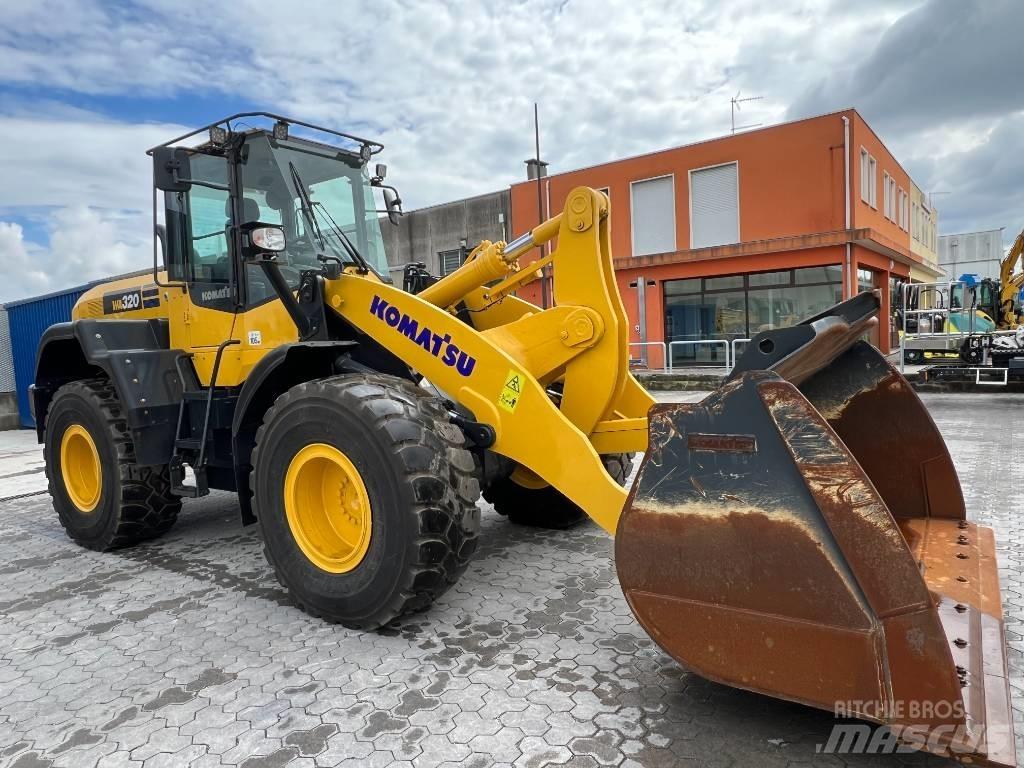 Komatsu WA320-7 Φορτωτές με λάστιχα (Τροχοφόροι)