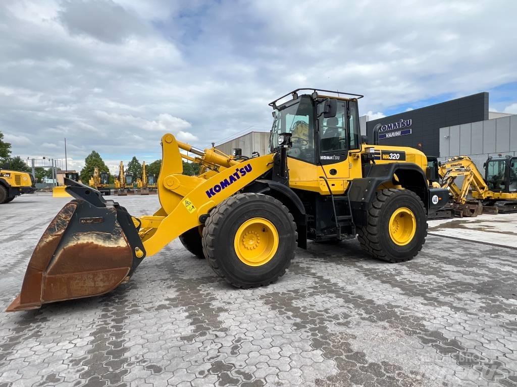 Komatsu WA320-7 Φορτωτές με λάστιχα (Τροχοφόροι)