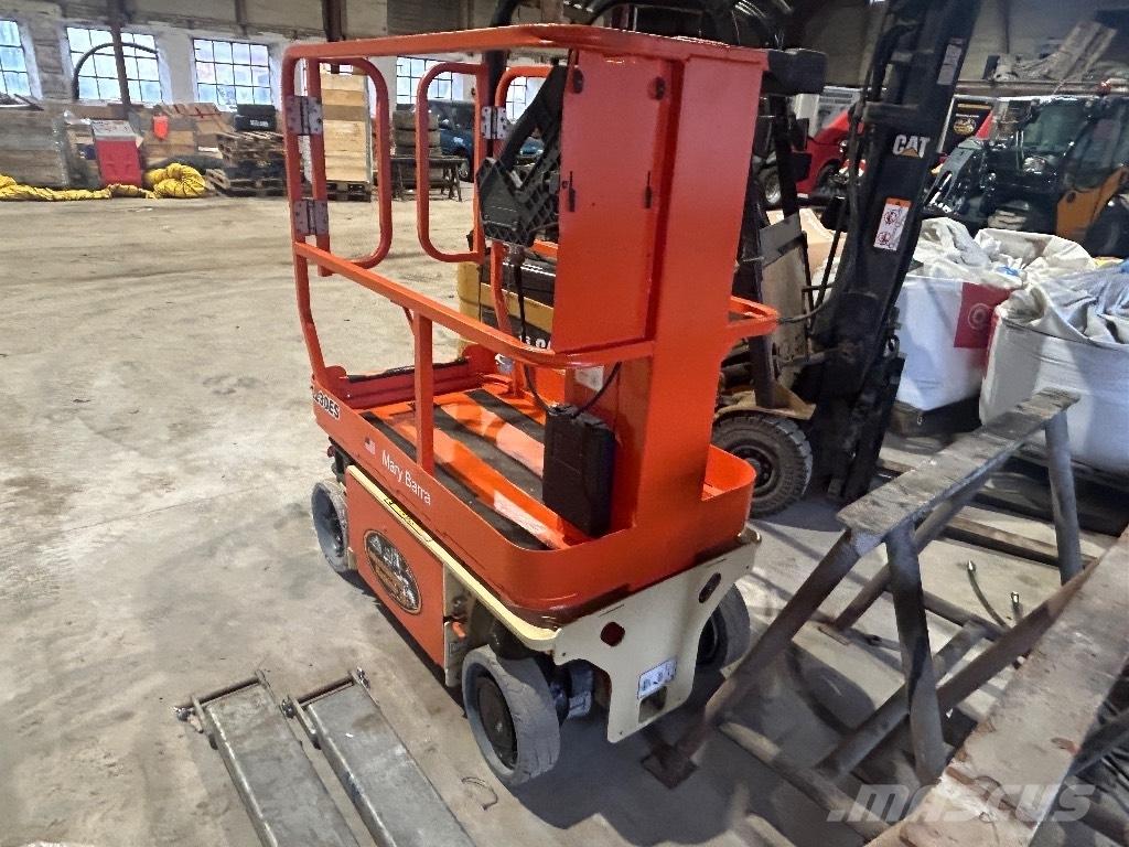 JLG 1230 ES Ανυψωτήρες με κατακόρυφους πυλώνες
