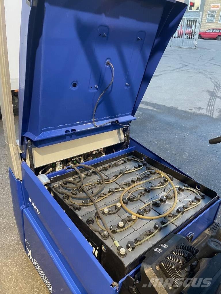 Cesab B320 Ηλεκτρικά περονοφόρα ανυψωτικά κλαρκ