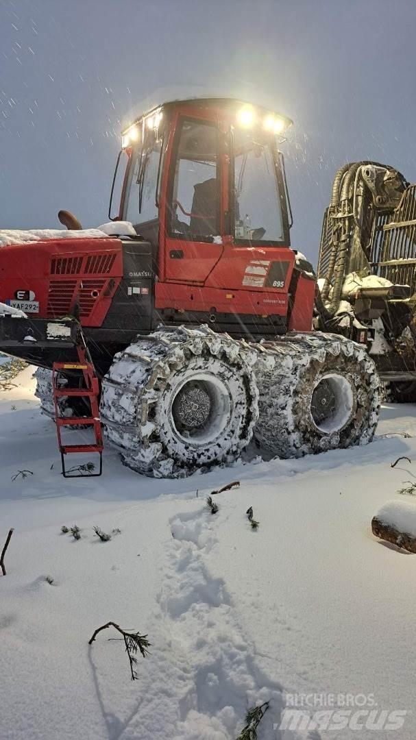 Komatsu 895 Μεταφορείς ξυλείας