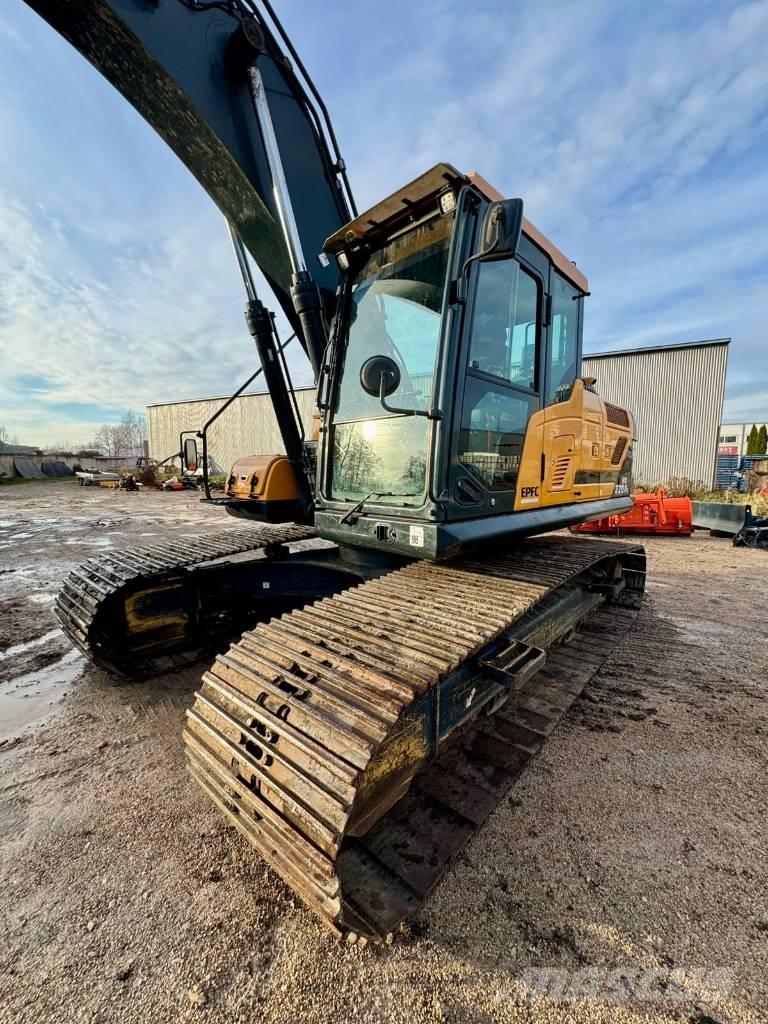 Hyundai HX 220 AL Εκσκαφείς με ερπύστριες