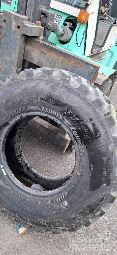 Dunlop 335/80R18 Ελαστικά και ζάντες