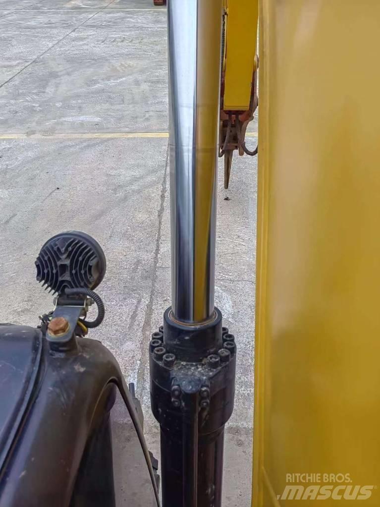 CAT CAT 323GX Εκσκαφείς με ερπύστριες