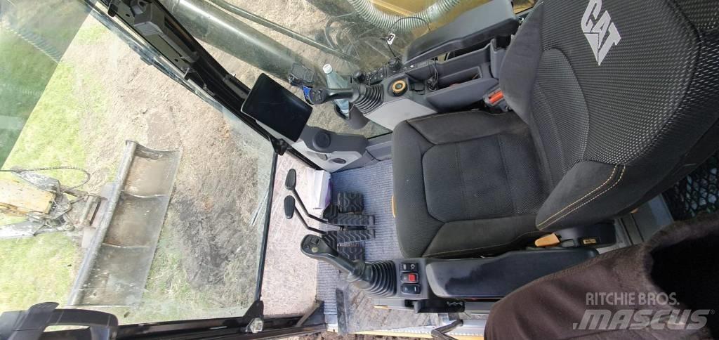 CAT 320 Εκσκαφείς με ερπύστριες