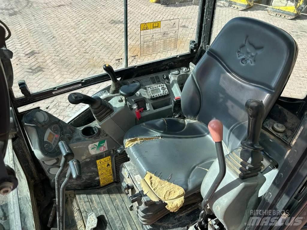 Bobcat E27 Εκσκαφάκι (διαβολάκι) < 7t