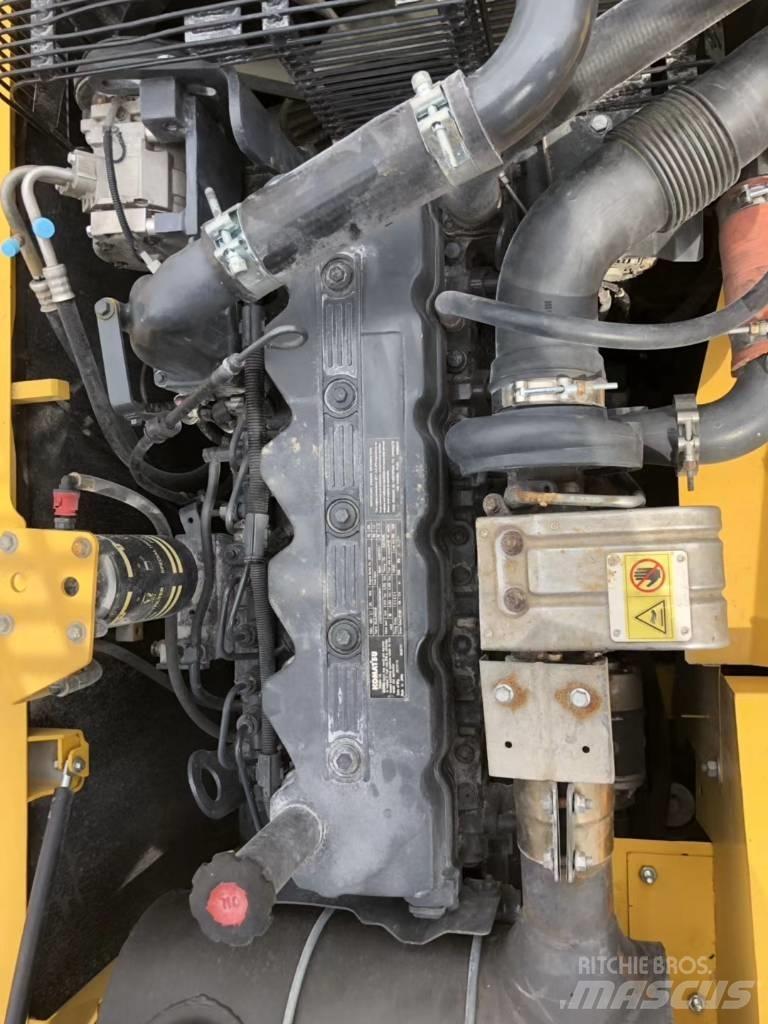 Komatsu 210LC-8 Εκσκαφείς με ερπύστριες