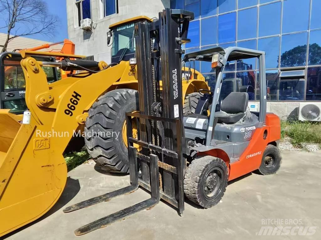 Toyota 8 FD 30 Πετρελαιοκίνητα Κλαρκ
