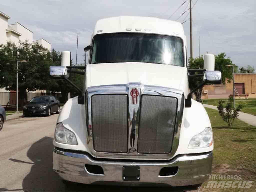 Kenworth T 680 Τράκτορες