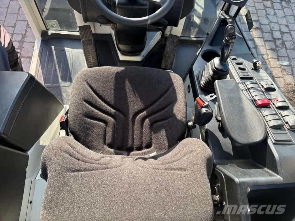 Liebherr L 506 Φορτωτές με λάστιχα (Τροχοφόροι)