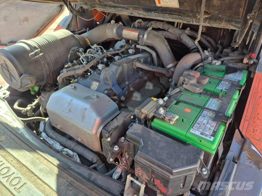 Toyota 8 FD 40 U Περονοφόρα ανυψωτικά κλαρκ - άλλα