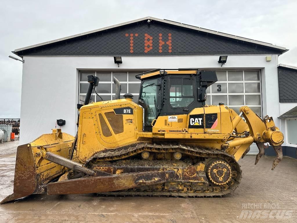 CAT D 7 E Μπουλντόζες με ερπύστριες