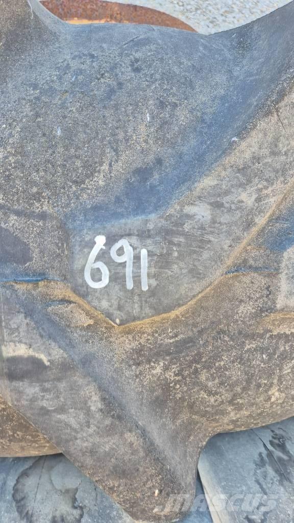  Tvillingehjul R25 Ελαστικά και ζάντες