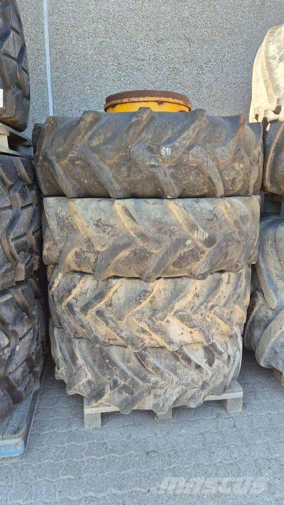  Tvillingehjul R25 Ελαστικά και ζάντες