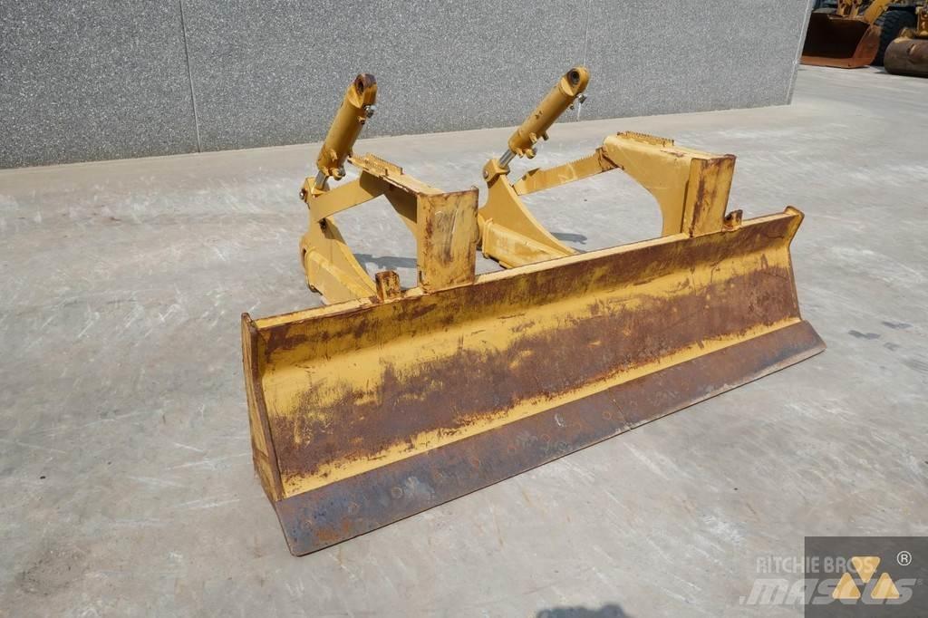 CAT Skidder blade Πτερύγια