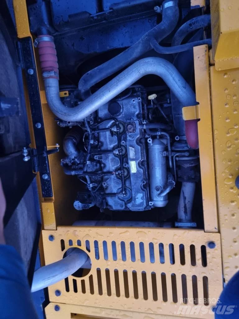 JCB JS 160 LC Εκσκαφείς με ερπύστριες