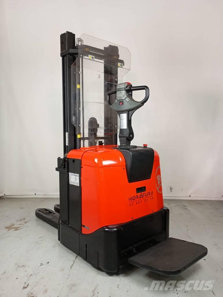 BT SPE 125 Ηλεκτρικά παλετοφόρα με ιστό