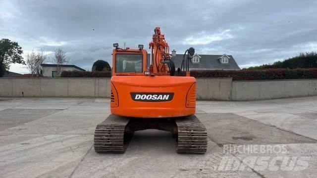 Doosan DX 140 Εκσκαφείς με ερπύστριες