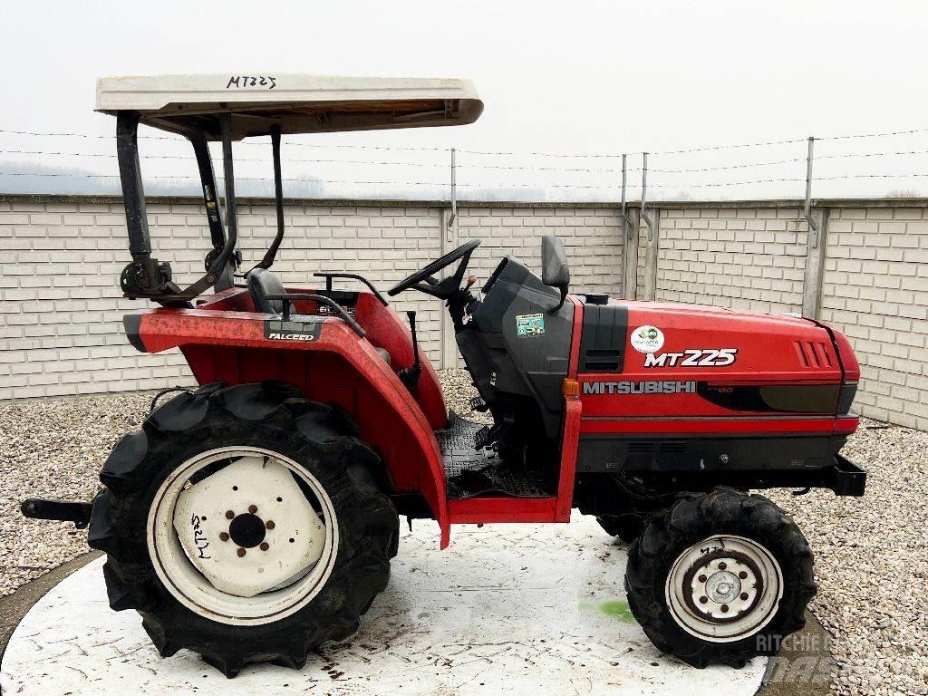 Mitsubishi MT225 Τρακτέρ