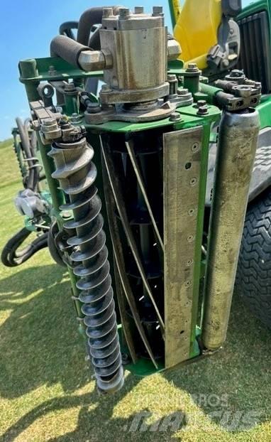 John Deere 8900A Χορτοκοπτικά με καθιστό χειριστή